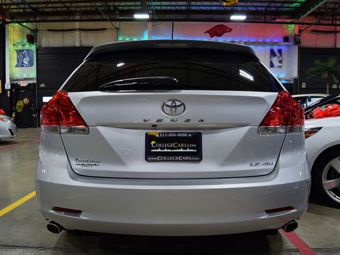 Used 2012 Toyota Venza LE AWD image 9