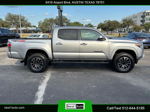Used 2020 Toyota Tacoma image 4