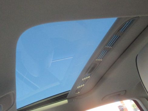 Used 2021 Audi A4 2.0T Premium Plus image 6