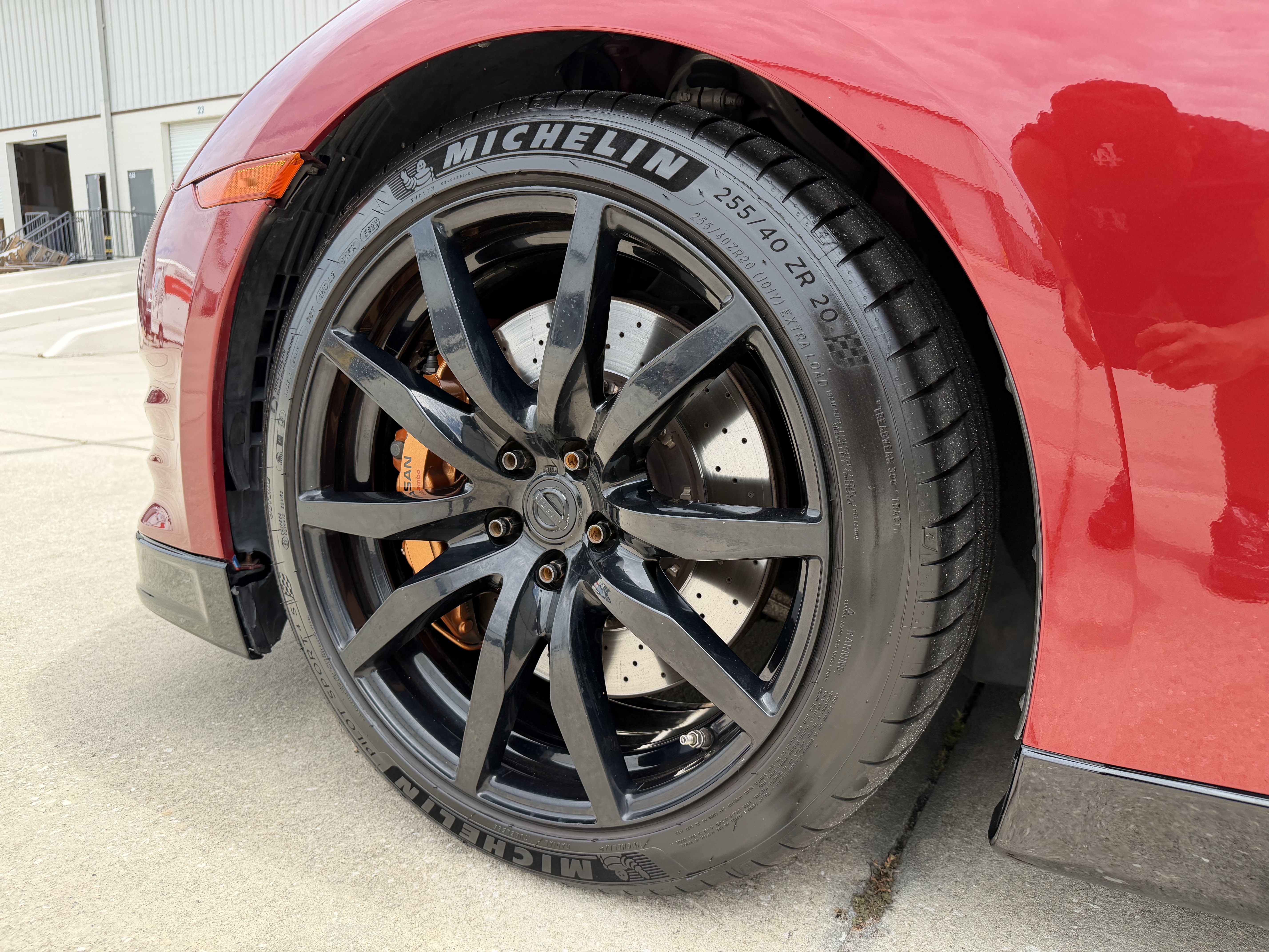 Used 2015 Nissan GT-R Premium AWD/4WD image 14
