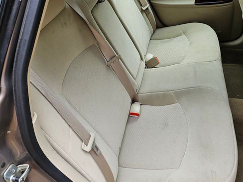 Used 2007 Buick LaCrosse CX image 16