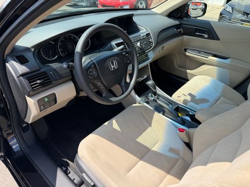 Used 2013 Honda Accord EX Sedan image 6