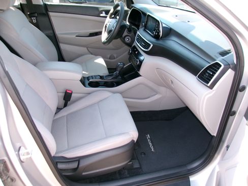 Used 2020 Hyundai Tucson FWD SE image 7