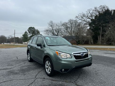 Used 2016 Subaru Forester 2.5i image 1
