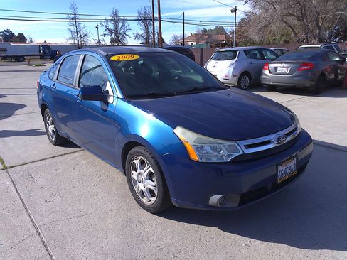 Used 2009 Ford Focus SES image 1