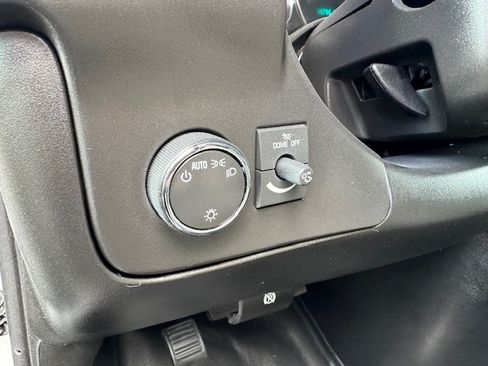 Used 2017 Chevrolet Express 3500 image 20