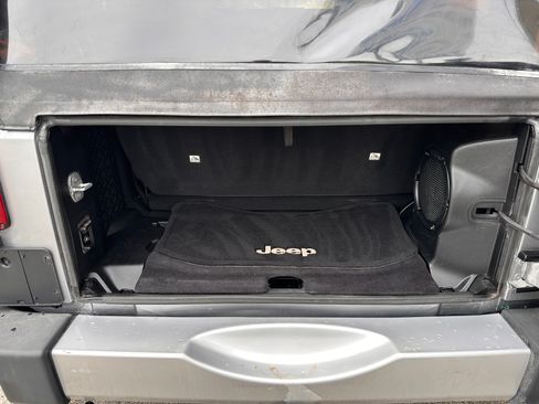 Used 2014 Jeep Wrangler 4WD Sport image 17