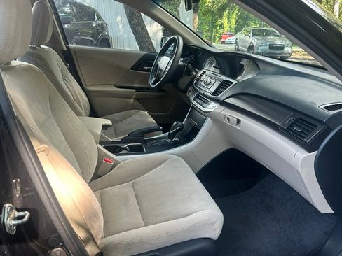 Used 2013 Honda Accord EX Sedan image 27