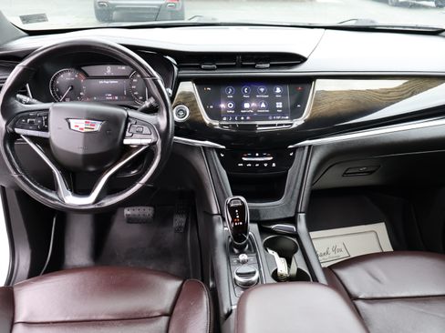 Used 2020 Cadillac XT6 Premium Luxury image 19