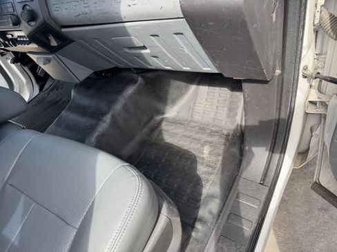 Used 2015 Ford F350 2WD Regular Cab DRW Super Duty image 6