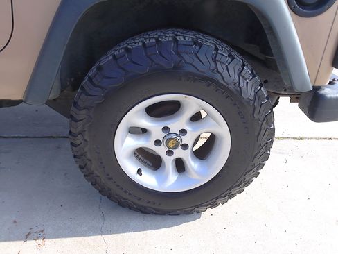 Used 2000 Jeep Wrangler SE image 28