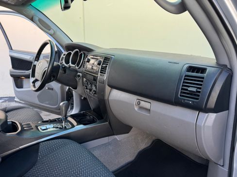 Used 2009 Toyota 4Runner Sport image 31