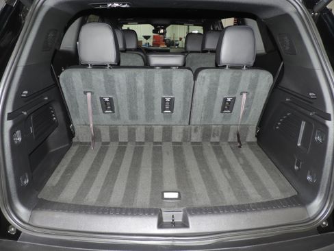 Used 2025 GMC Acadia Elevation image 30