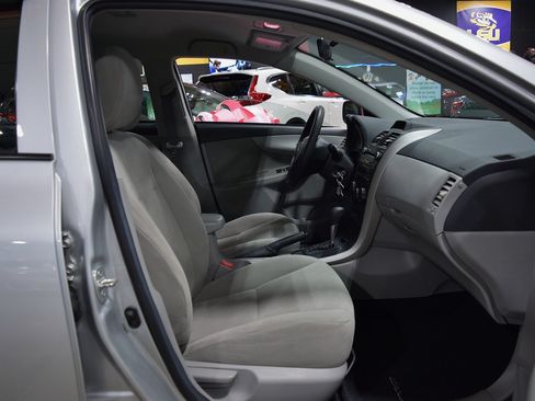 Used 2012 Toyota Corolla LE image 20