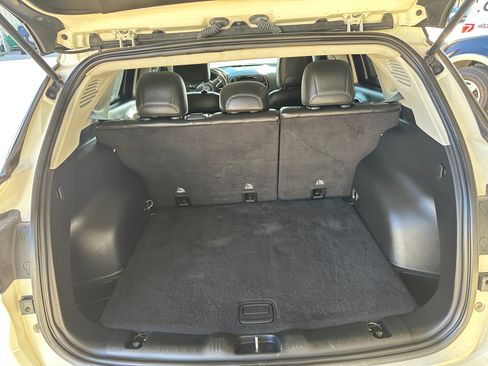 Used 2019 Jeep Compass Latitude image 11