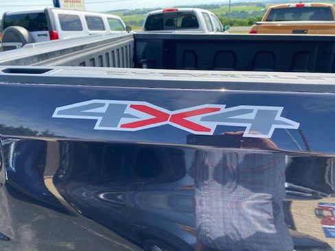 Used 2022 Chevrolet Silverado 1500 LT image 7