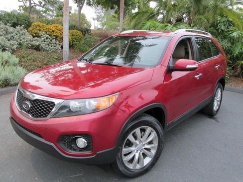 Used 2011 Kia Sorento EX-L image 9