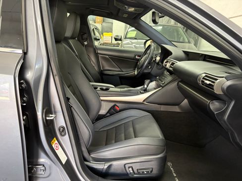 Used 2016 Lexus IS 200t F Sport RWD image 14