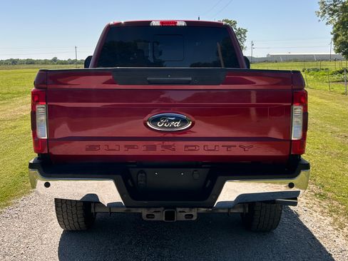 Used 2017 Ford F250 4x4 Crew Cab Super Duty image 7