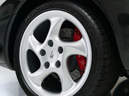 Used 1998 Porsche 911 Carrera 4S Coupe AWD/4WD image 17