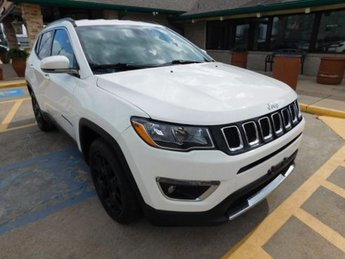 Used 2020 Jeep Compass Limited image 1