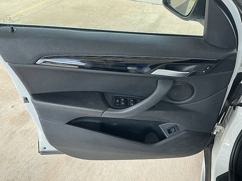 Used 2020 BMW X1 sDrive28i FWD image 16