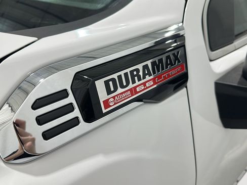 Used 2025 GMC Sierra 2500 SLT image 29