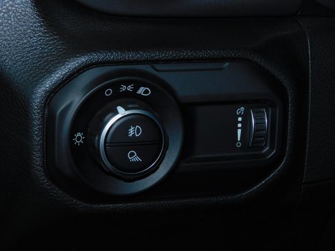 Used 2023 Jeep Gladiator Sport AWD/4WD image 24