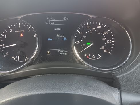 Used 2015 Nissan Rogue SV image 13