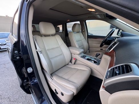 Used 2011 Jeep Grand Cherokee Limited image 18