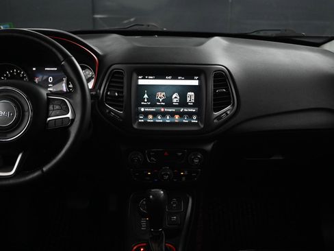 Used 2018 Jeep Compass Trailhawk image 20