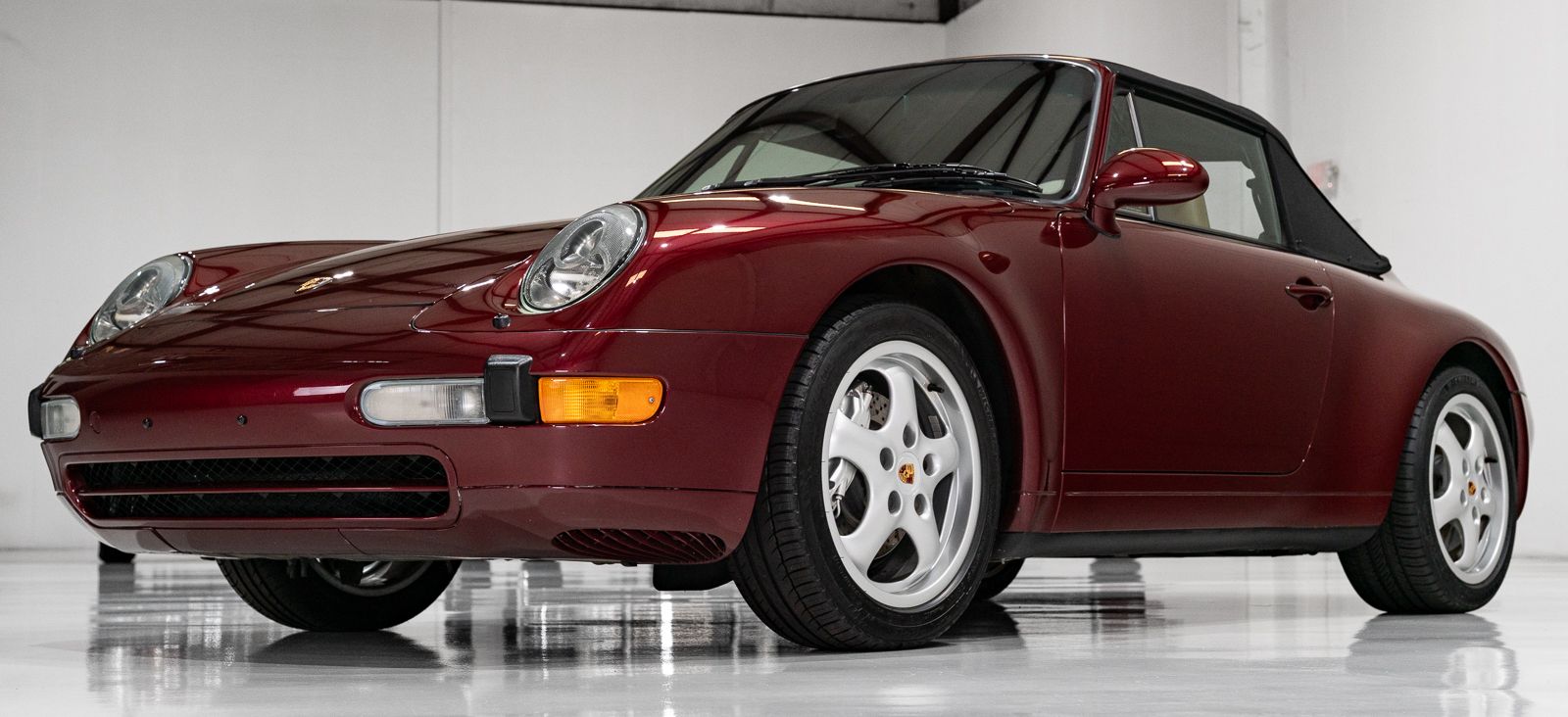 Used 1997 Porsche 911 Carrera 4 Cabriolet AWD/4WD image 37