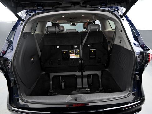 Used 2022 Toyota Sienna Limited image 49