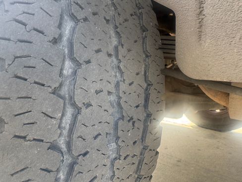 Used 2004 Ford Excursion image 13