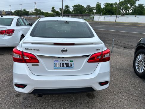Used 2016 Nissan Sentra SR image 3
