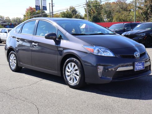 Used 2013 Toyota Prius image 10