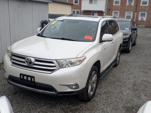Used 2012 Toyota Highlander Limited image 7