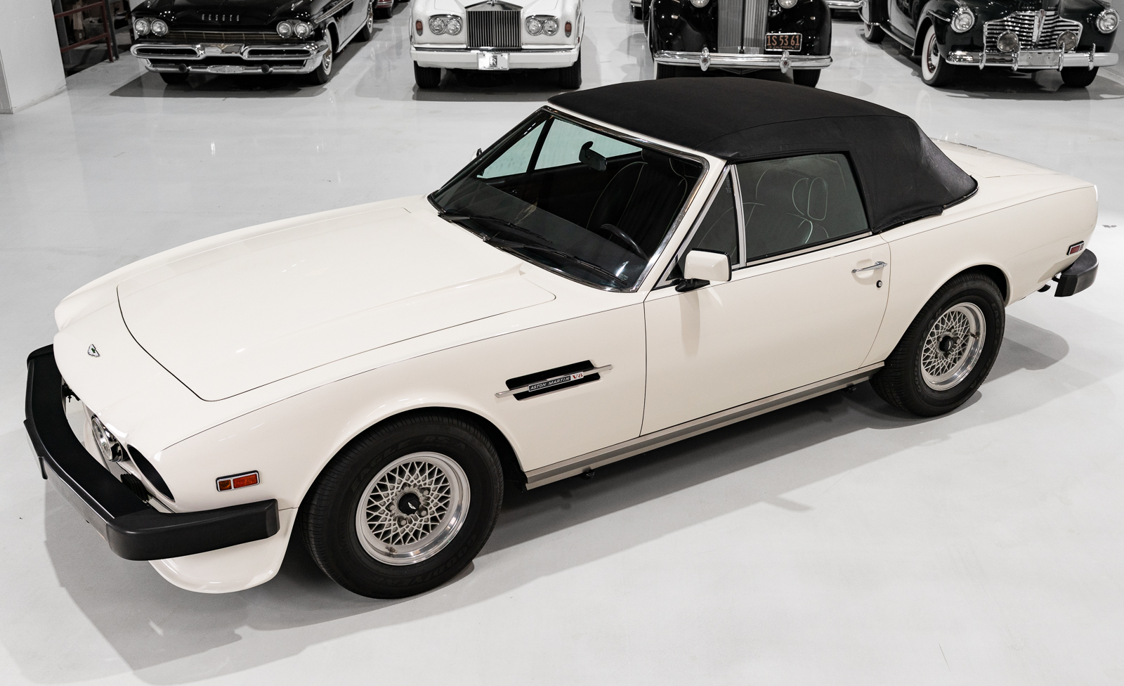 Used 1988 Aston Martin V8 Vantage RWD image 14