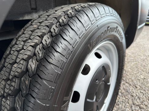 Used 2020 Ford Transit 150 image 21