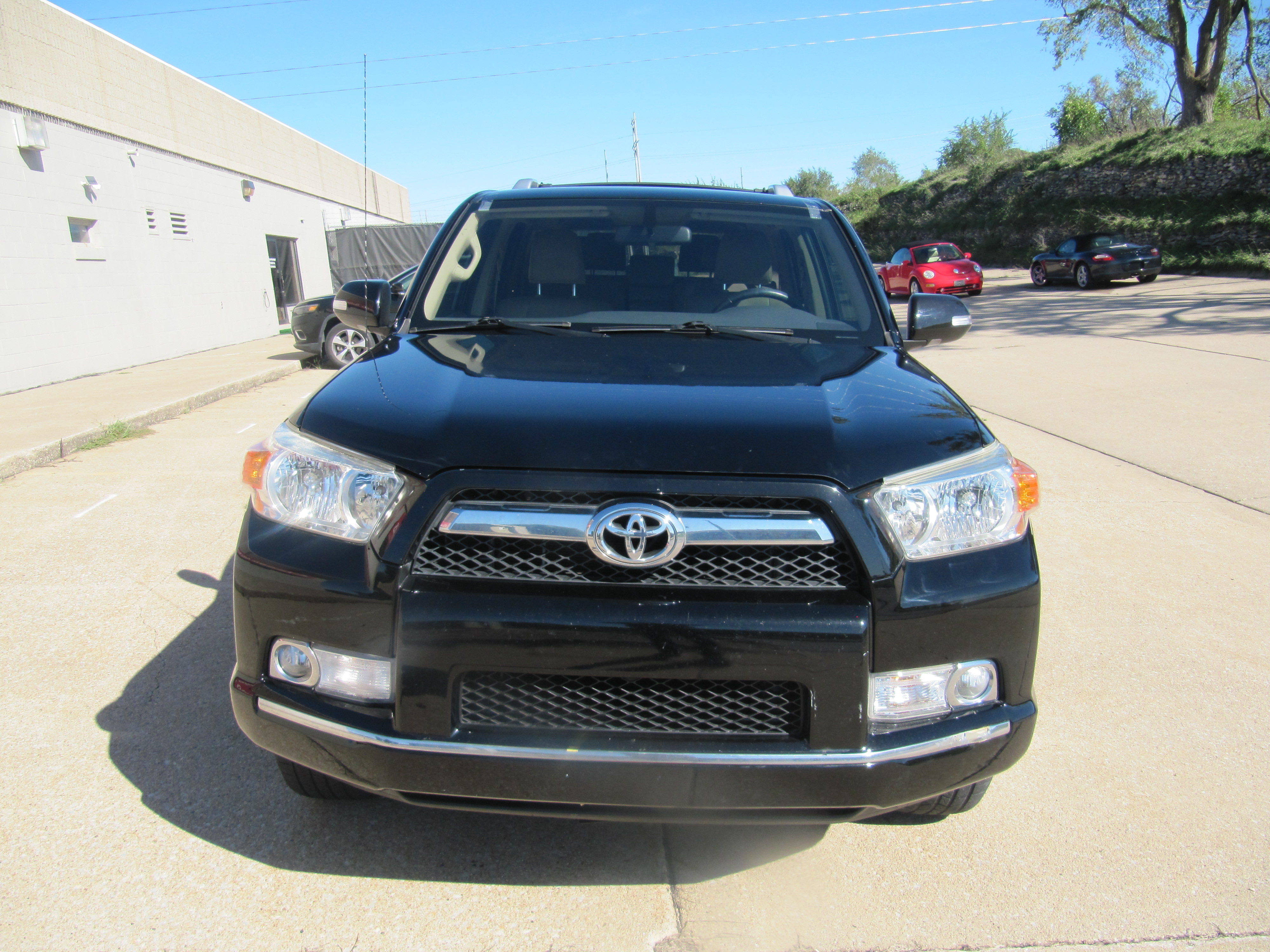Used 2011 Toyota 4Runner 4WD image 3