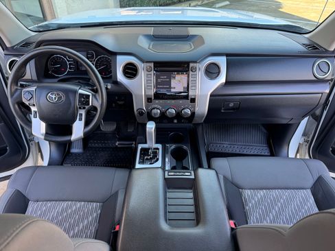 Used 2018 Toyota Tundra SR5 image 40