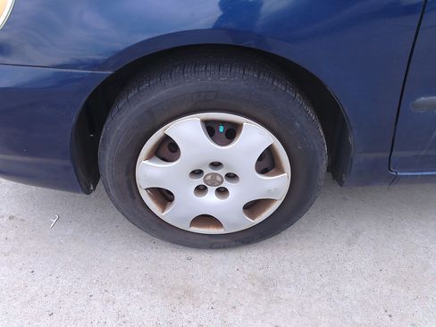 Used 2003 Toyota Corolla CE image 29