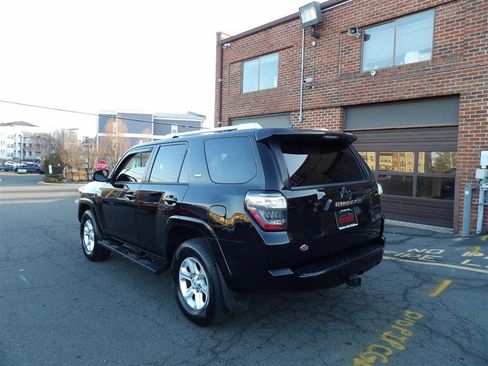 Used 2014 Toyota 4Runner SR5 image 17