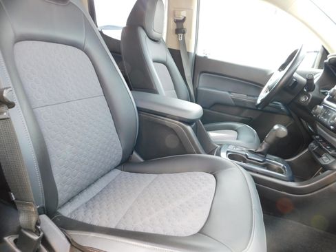 Used 2016 Chevrolet Colorado Z71 image 14