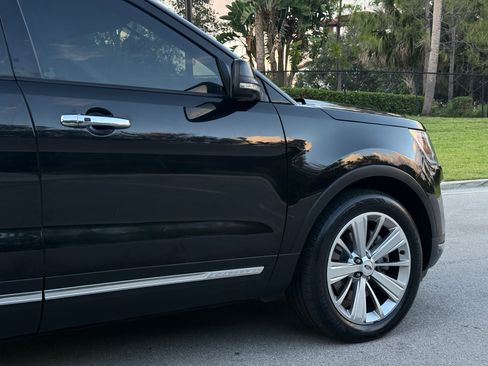 Used 2019 Ford Explorer FWD Limited image 54