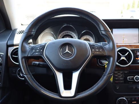 Used 2013 Mercedes-Benz GLK 350 4MATIC image 19