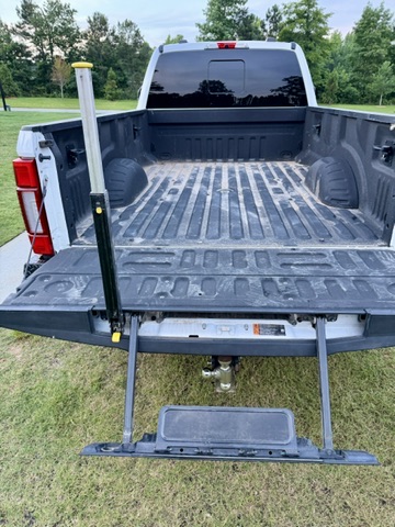 Used 2022 Ford F350 4X4 Crew Cab Lariat image 9