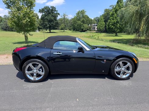 Used 2007 Pontiac Solstice GXP image 26