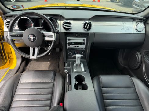 Used 2006 Ford Mustang GT Premium Convertible RWD image 14