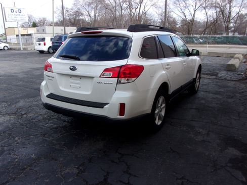 Used 2013 Subaru Outback 2.5i Premium image 4